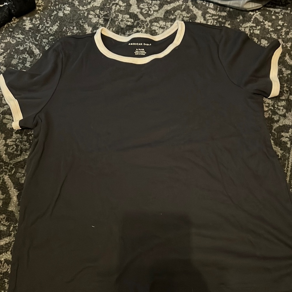 AMERICAN EAGLE T-SHIRT